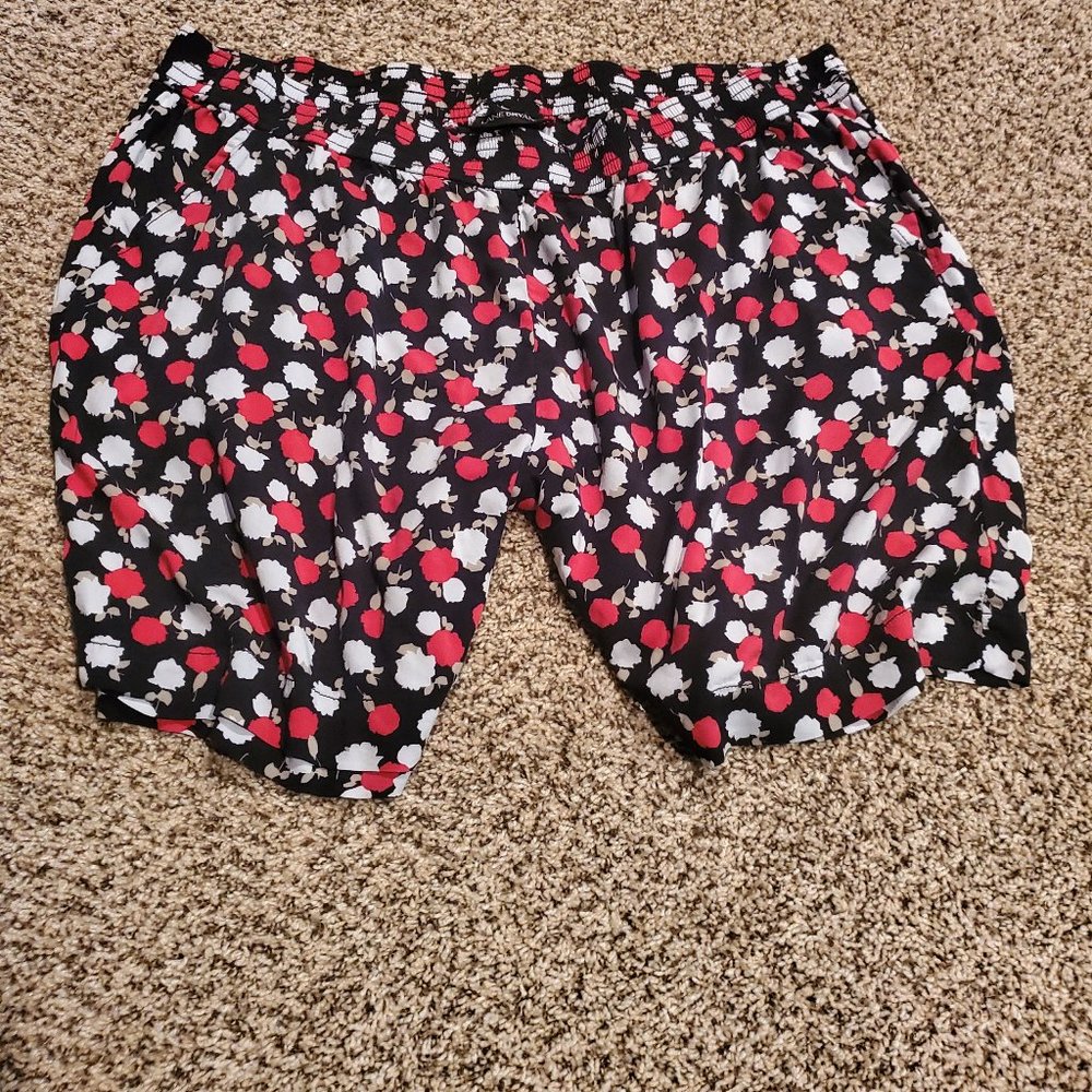 Lane Bryant Plus Size 22/24 Navy Floral Shorts